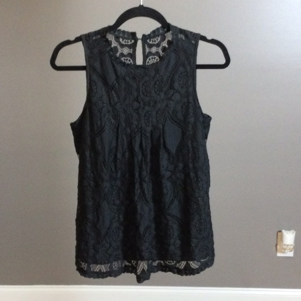 S Doe & Rae Elegant Black Lace Sleeveless Top